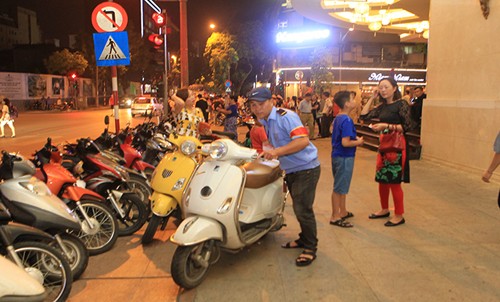 New walking area opened in Hanoi  - ảnh 3